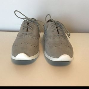 COLE HAAN Womens ZEROGRAND Wingtip Oxford shoes grey suede size 7.5